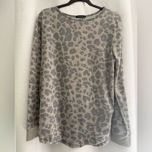Pink Clover Taupe animal print top